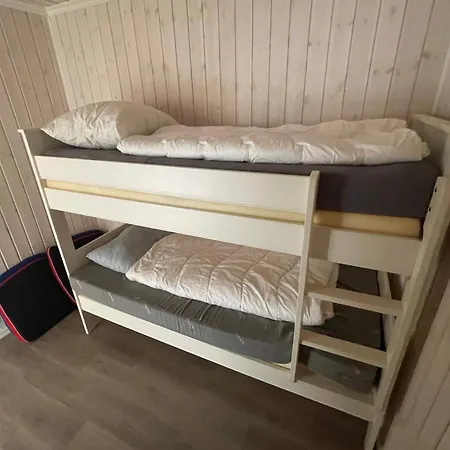 6 Person In Rubbestadneset