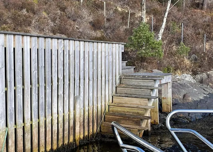 6 Person In Rubbestadneset