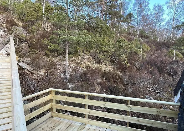 度假居 6 Person In *