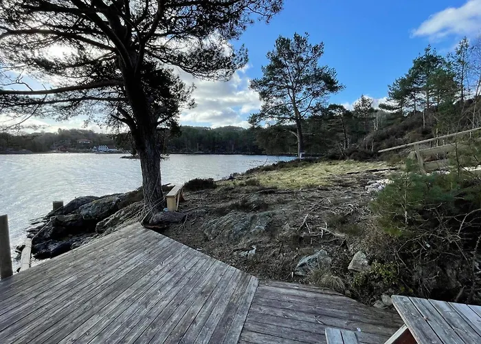 6 Person In * Rubbestadneset